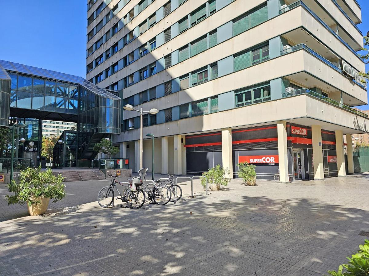Apartamentos Las Ciencias Studio T Валенсия Екстериор снимка